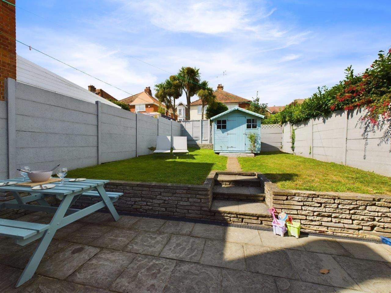 Stones Throw - Stunning House, Mins From Beach And Dogs Welcome Broadstairs Exterior photo